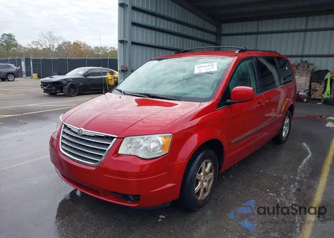 2009 Chrysler Town & Country Touring from USA, damaged, VIN 2A8HR54109R572822